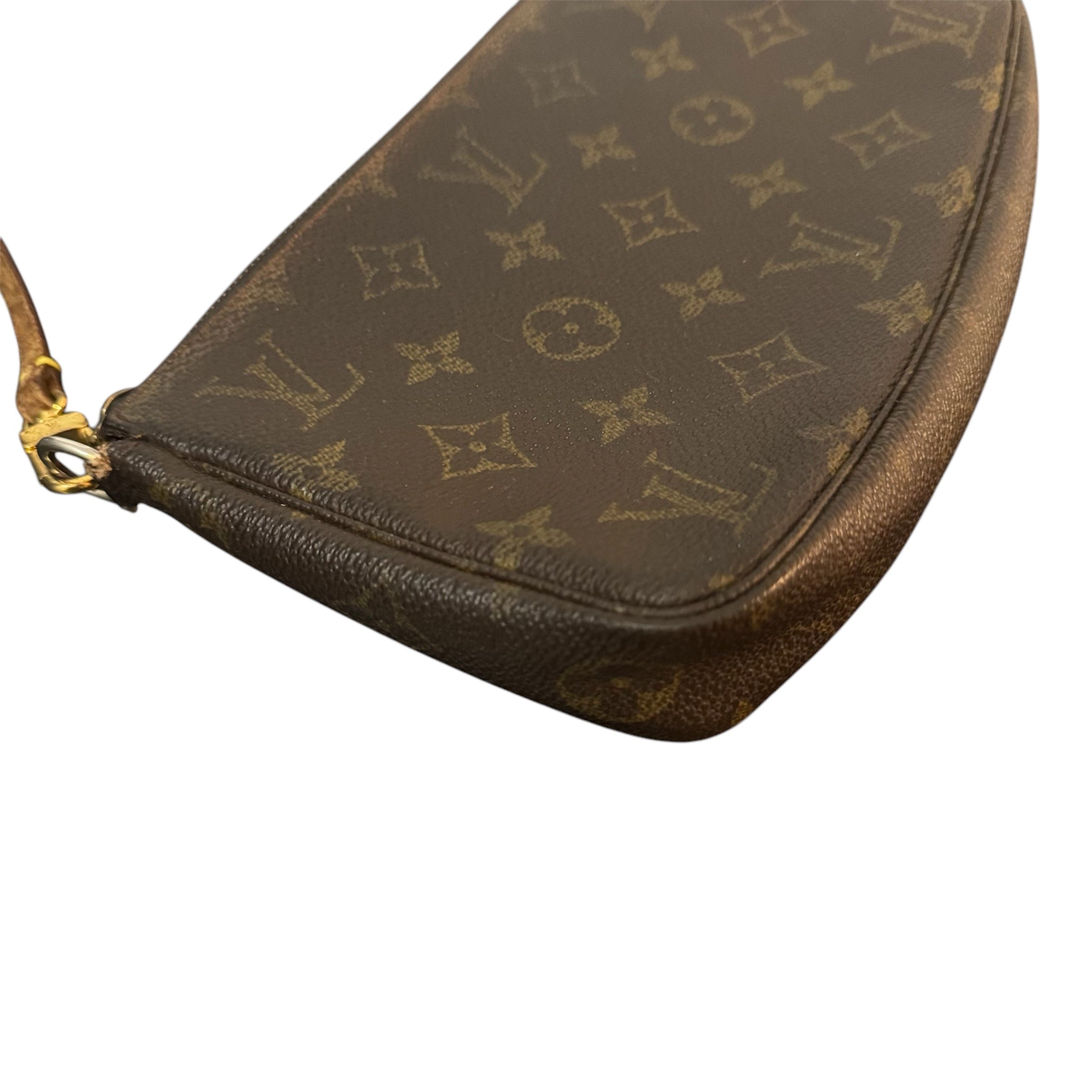 Louis Vuitton pochette pouch