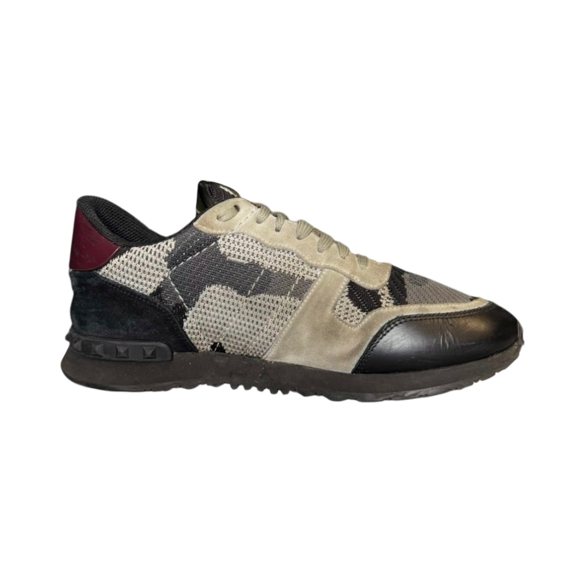 Valentino Garavani rockrunner sneaker Size 40