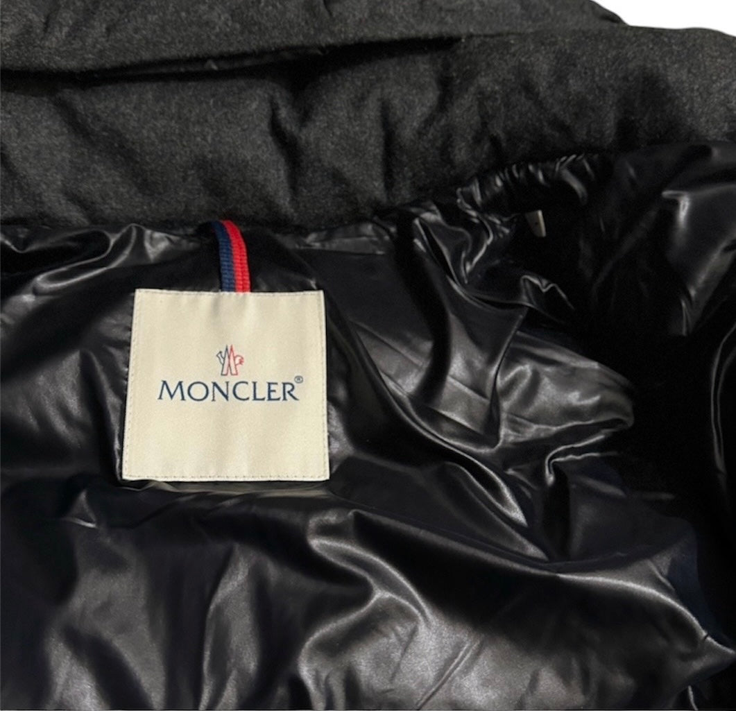 MONCLER MONTGENEVRE JACKET GREY | SIZE: 1