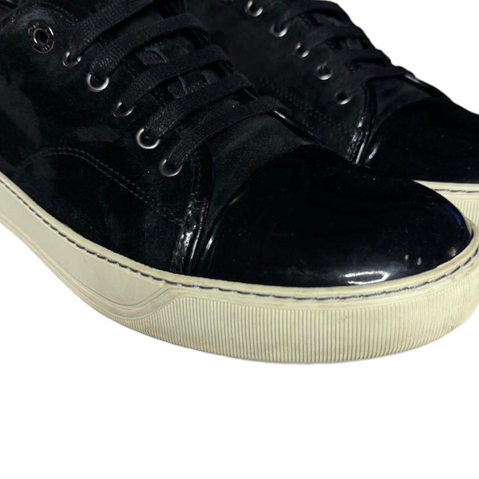 LANVIN BLACK DBB1 SUEDE CAP TOE SNEAKER | EU 42