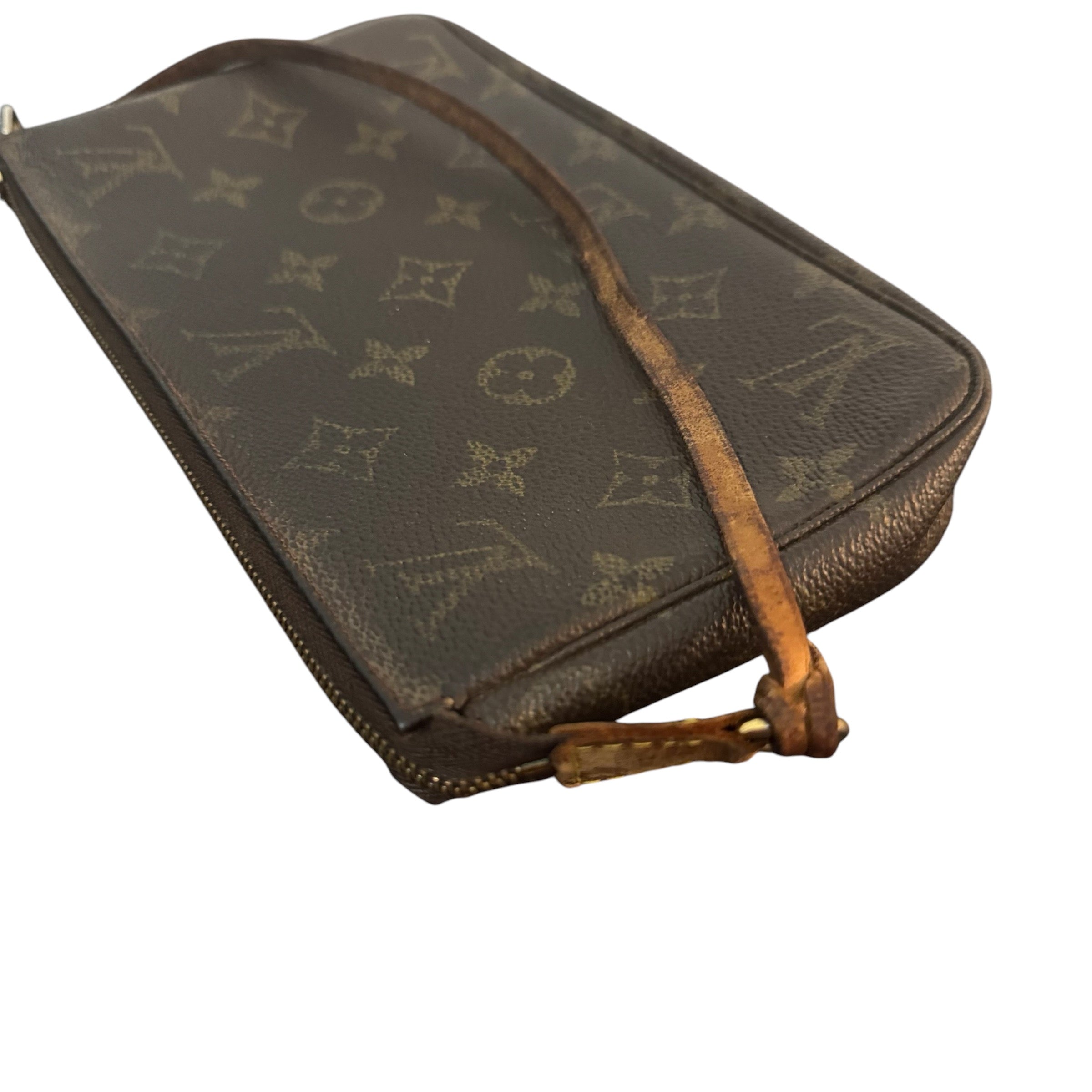 Louis Vuitton pochette pouch