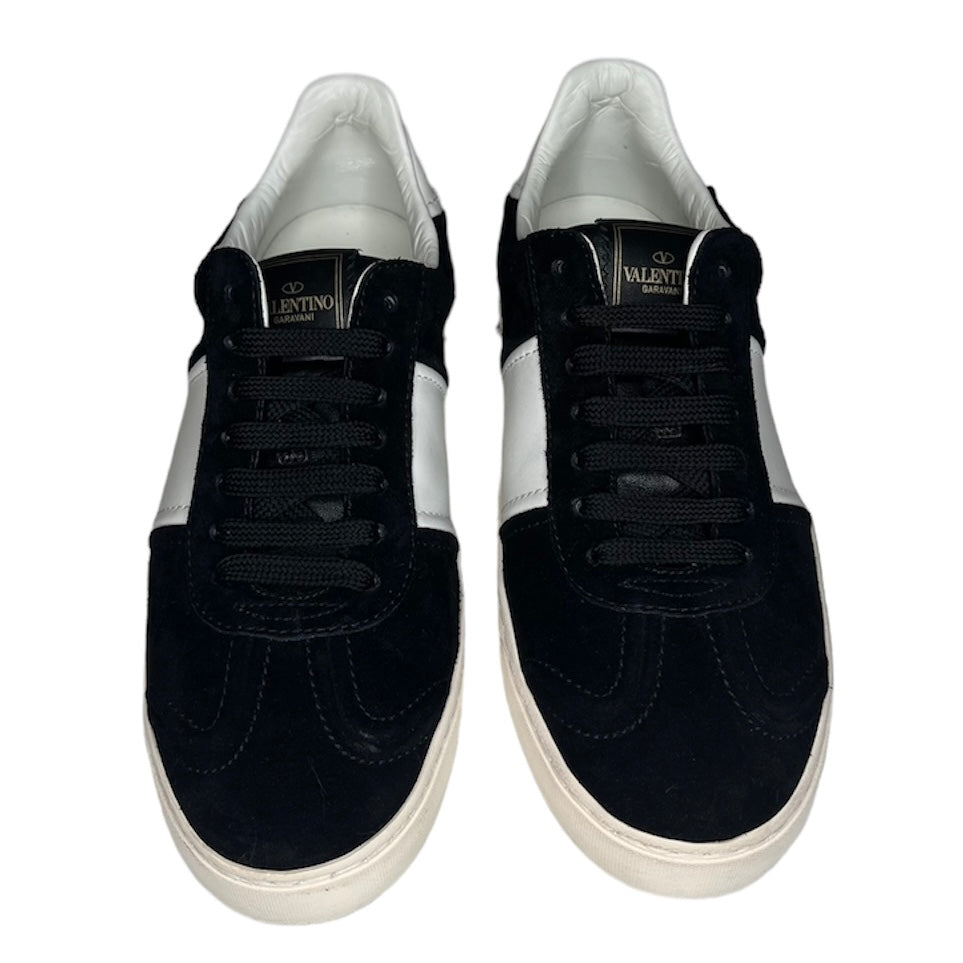 VALENTINO BLACK SUEDE FLYCREW SNEAKER / EU 40