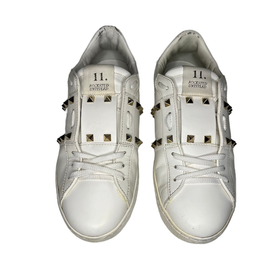 WOMEN’S VALENTINO WHITE ROCKSTUD SNEAKER / EU 39